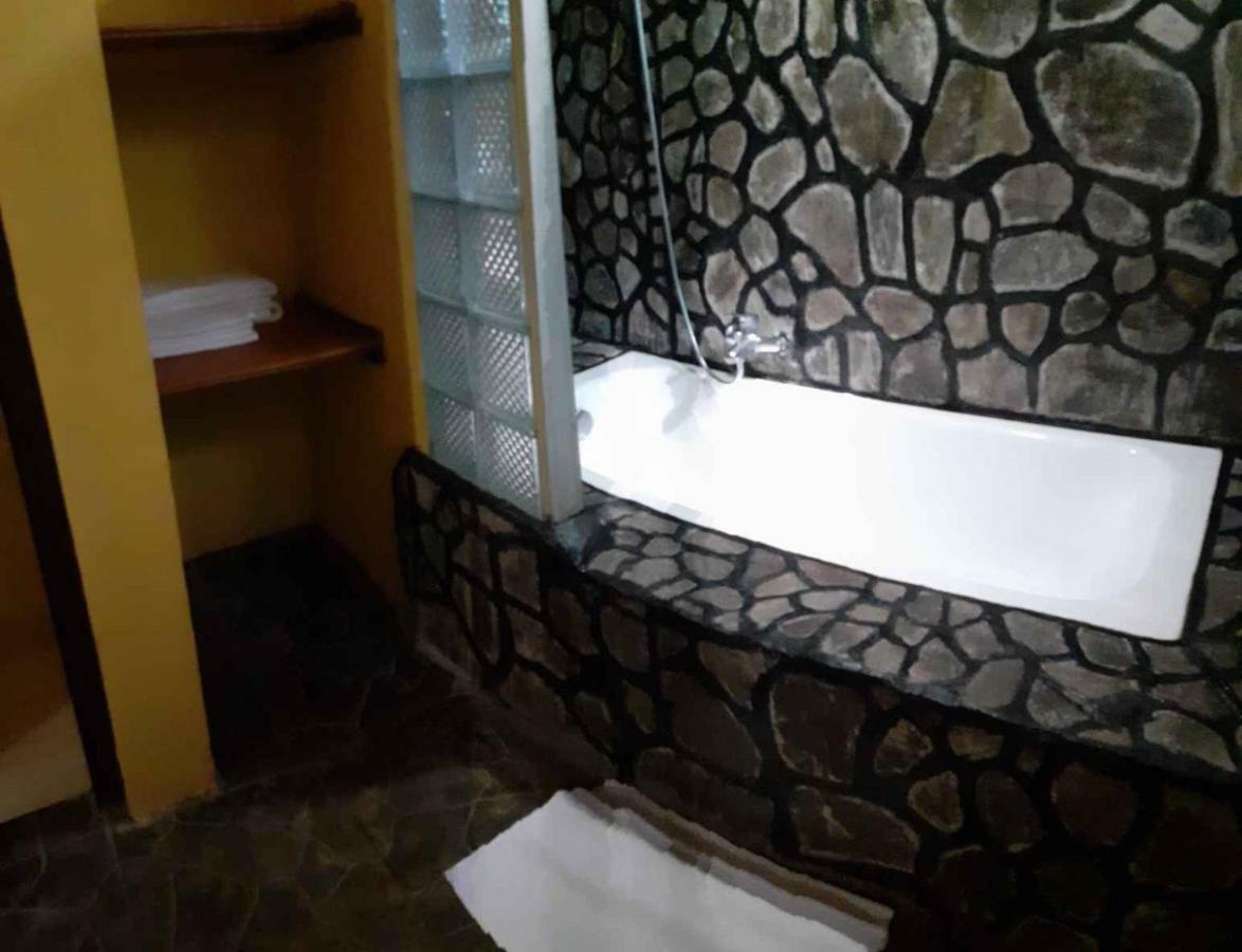 Tangkoko Sanctuary Villa Bitung Extérieur photo
